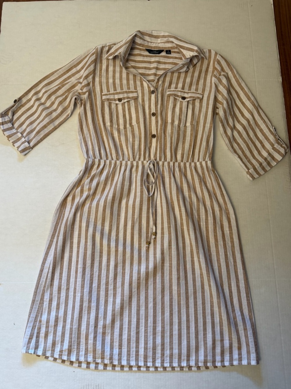 Midi cotton Shirt Dress Drawstring waist striped tan & White with gold Sz-M. Y16